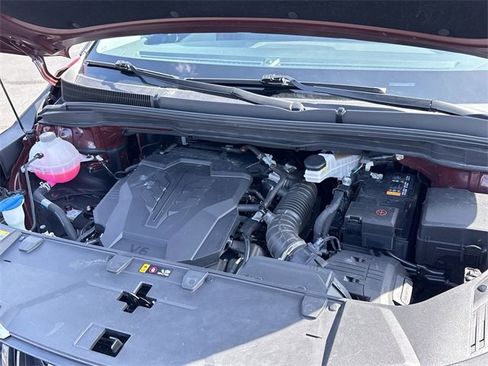 Used 2024 Kia Carnival EX image 19