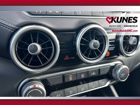 Used 2024 Nissan Sentra SV image 19