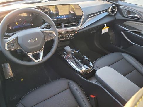 New 2026 Chevrolet Trax ACTIV w/ Sunroof Package image 24