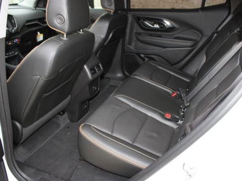 Used 2024 GMC Terrain AT4 w/ Infotainment Package II image 5