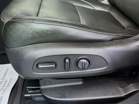 Used 2019 GMC Acadia SLT image 19