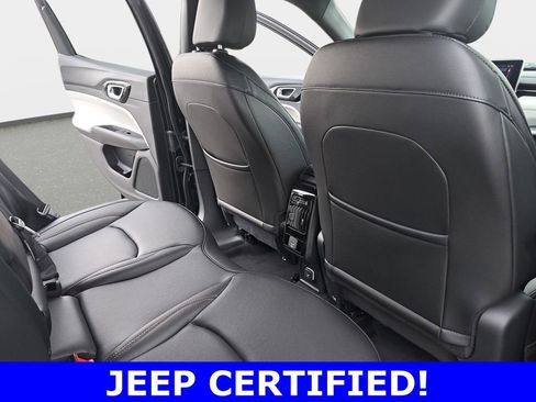 Certified 2024 Jeep Compass Limited AWD/4WD image 12