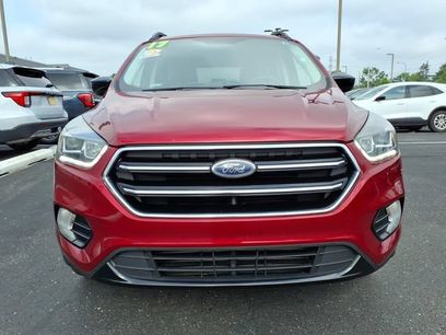 Used 2017 Ford Escape SE w/ SE Sport Appearance Package