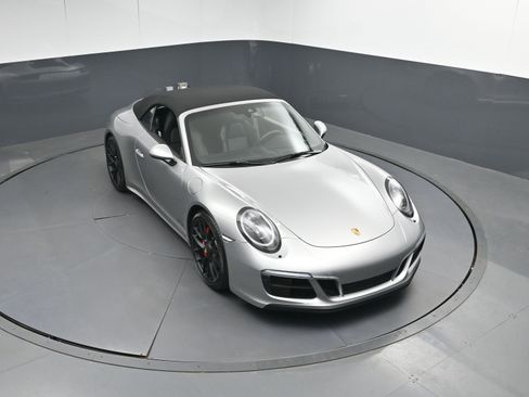 Certified 2017 Porsche 911 Carrera GTS image 43