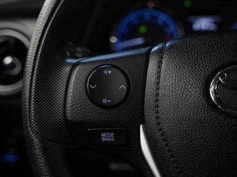 Used 2019 Toyota Corolla LE FWD image 37