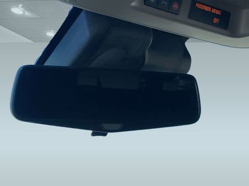 Used 2018 Cadillac Escalade ESV Luxury image 17