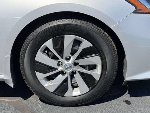 Used 2019 Nissan Altima 2.5 S FWD image 7