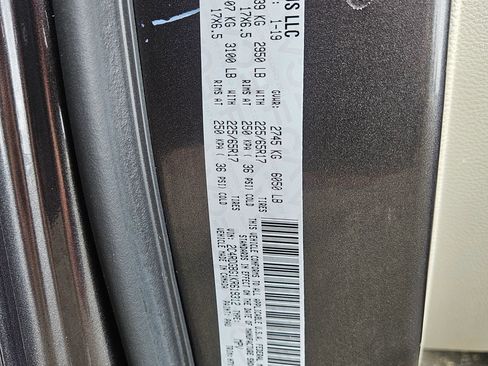 Used 2019 Dodge Grand Caravan SE w/ UConnect Hands-Free Group image 14