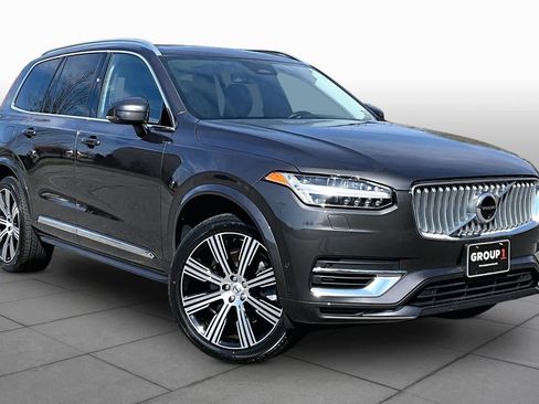 Used 2024 Volvo XC90 T8 Plus w/ Protection Package AWD/4WD image 3