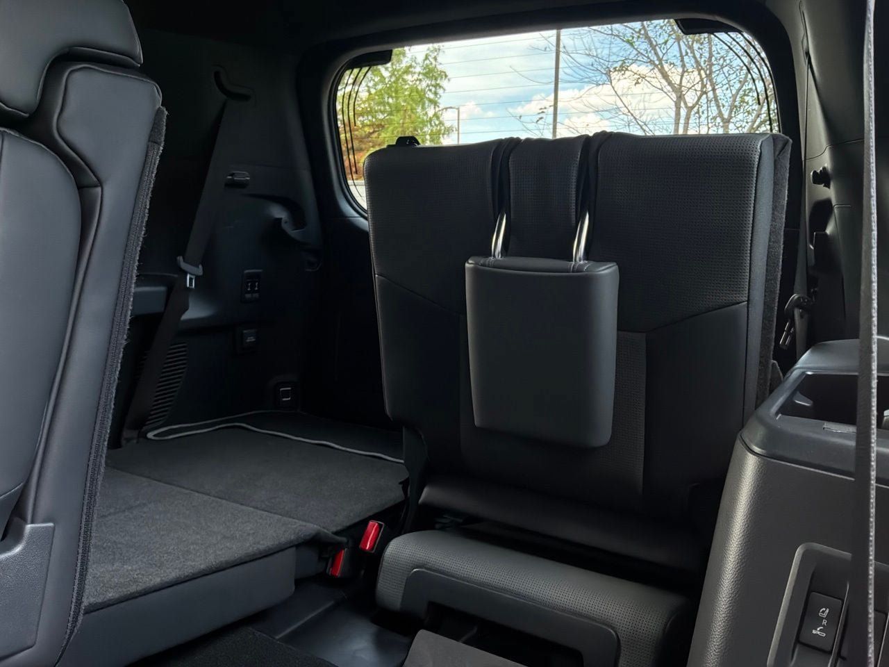 Used 2024 Lexus GX 550 w/ Accessory Package (2T) AWD/4WD image 16
