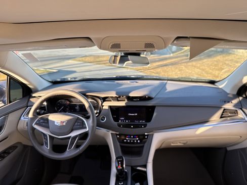 Used 2021 Cadillac XT5 Premium Luxury image 25