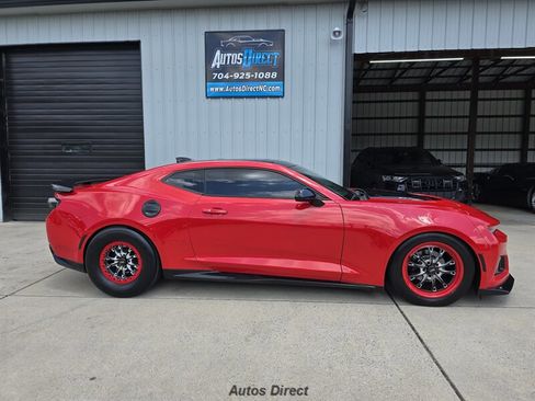 Used 2017 Chevrolet Camaro ZL1 RWD image 16