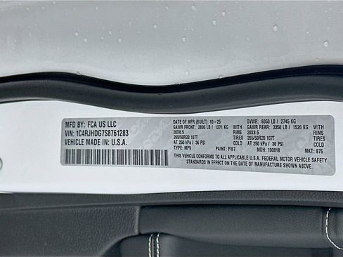 New 2025 Jeep Grand Cherokee Overland w/ Adv Protech Group III AWD/4WD image 19