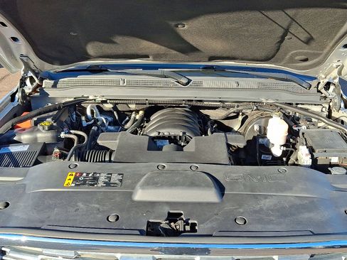 Used 2019 GMC Yukon XL Denali w/ Denali Ultimate Package image 30