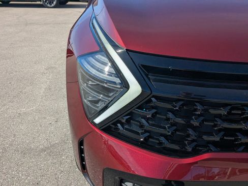 Used 2025 Kia Sportage X-Line image 12