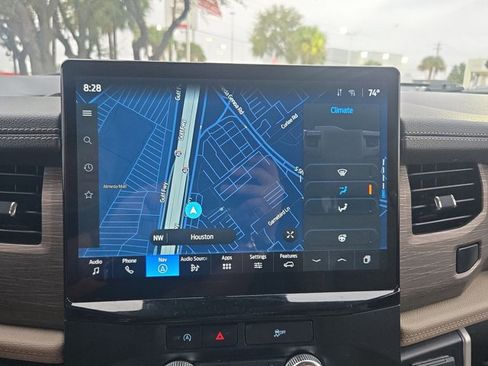 Used 2024 Ford Expedition Max Limited image 13