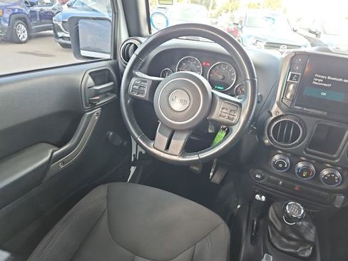 Used 2018 Jeep Wrangler Unlimited Sport w/ Connectivity Group image 9