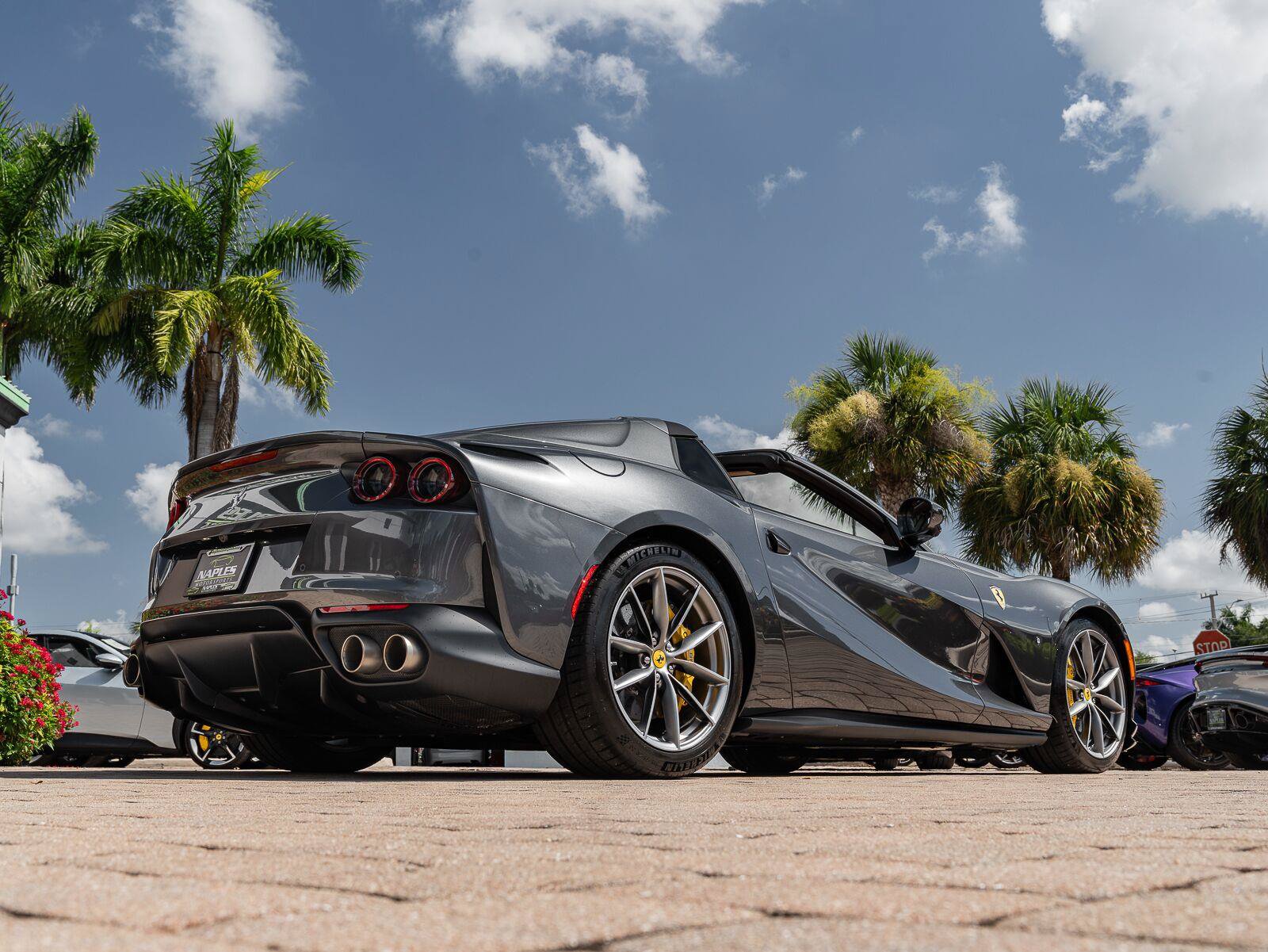 Used 2022 Ferrari 812 GTS RWD image 19