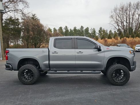 Used 2022 Chevrolet Silverado 1500 RST image 2