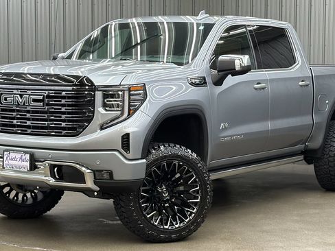 Used 2026 GMC Sierra 1500 Denali Ultimate AWD/4WD image 1