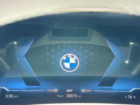 New 2026 BMW X6 xDrive40i w/ Executive Package image 18