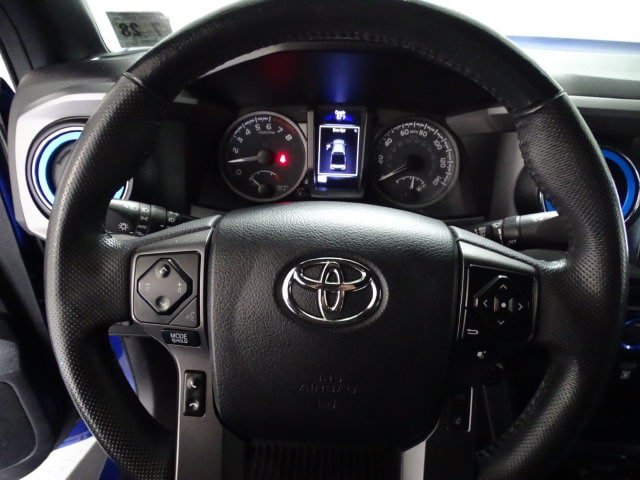 Used 2023 Toyota Tacoma TRD Off-Road AWD/4WD image 6