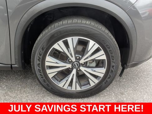 Used 2022 Nissan Rogue SV FWD image 13