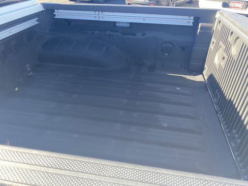 Used 2023 Nissan Frontier SV w/ SV Convenience Package image 20