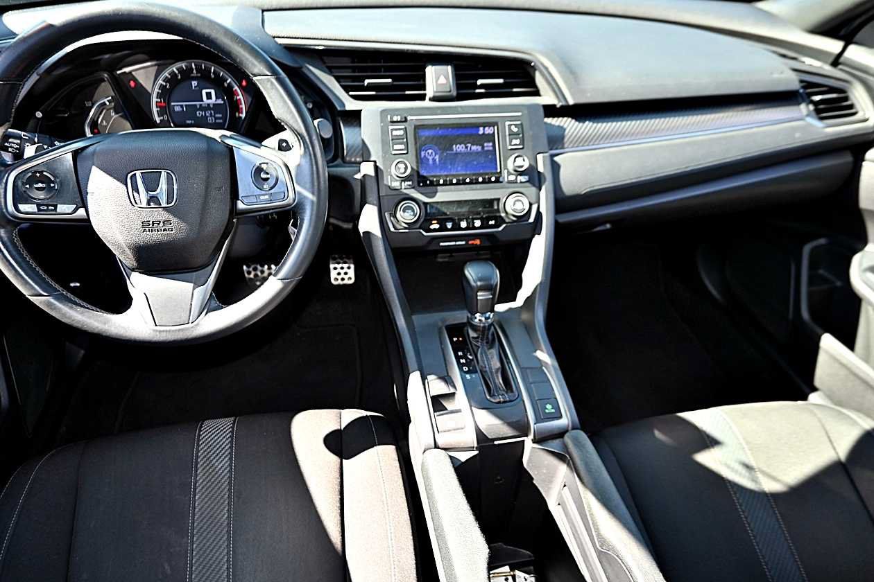 Used 2017 Honda Civic Sport image 13