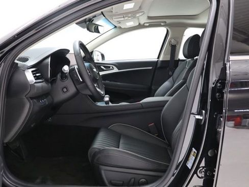 Used 2026 Genesis G70 2.5T Prestige image 19