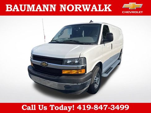 Used 2025 Chevrolet Express 2500 w/ Driver Convenience Package RWD image 1