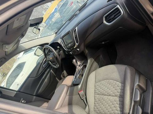 Used 2018 Chevrolet Equinox LT FWD image 17
