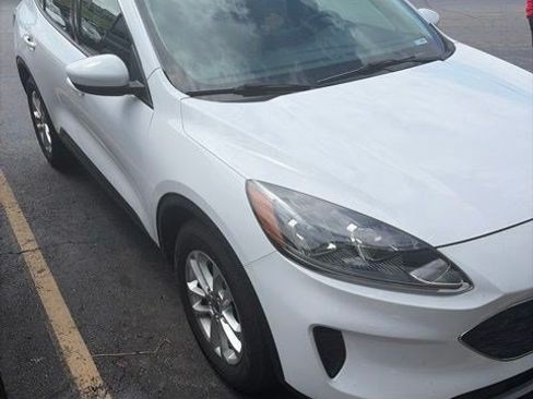 Used 2020 Ford Escape SE FWD image 5