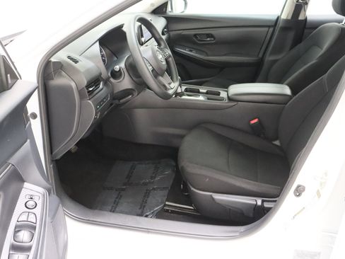Used 2025 Nissan Sentra S FWD image 14
