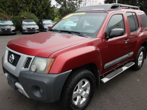 Used 2013 Nissan Xterra S w/ Value Package image 4