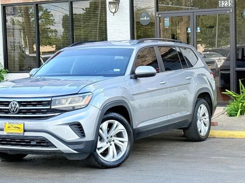 Used 2021 Volkswagen Atlas SE FWD image 2