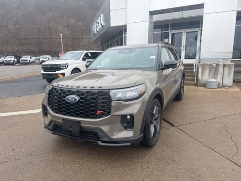 New 2026 Ford Explorer ST w/ Sun And Sound Package AWD/4WD image 3