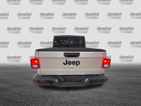 Used 2024 Jeep Gladiator Sport AWD/4WD image 11