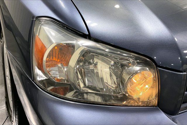 Used 2006 Toyota Highlander Limited AWD/4WD image 28