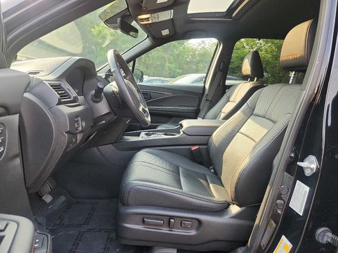 Certified 2024 Honda Passport TrailSport image 13