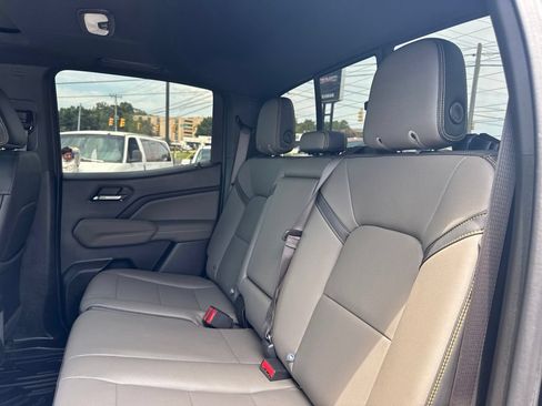 Used 2024 Chevrolet Colorado ZR2 w/ ZR2 Convenience Package III AWD/4WD image 23