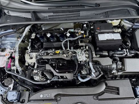 Certified 2025 Toyota Corolla LE image 28