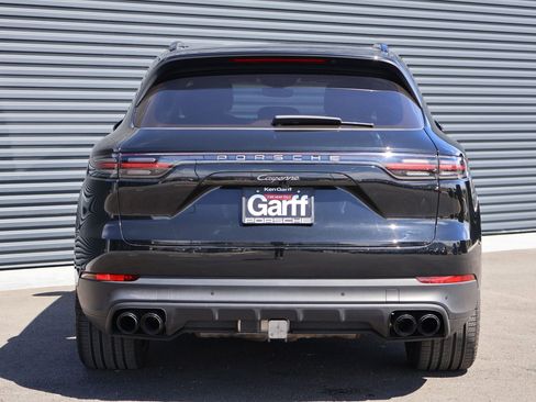 Certified 2023 Porsche Cayenne Platinum Edition AWD/4WD image 11