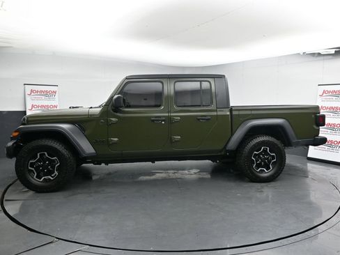 Used 2023 Jeep Gladiator Sport image 5