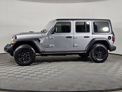Used 2020 Jeep Wrangler Unlimited Sport AWD/4WD image 2