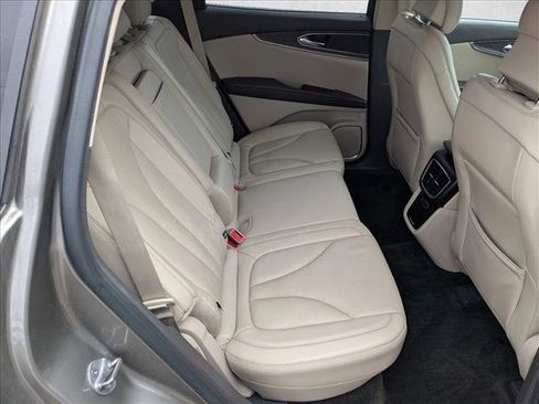 Used 2016 Lincoln MKX Reserve w/ Driver Assistance Package image 23