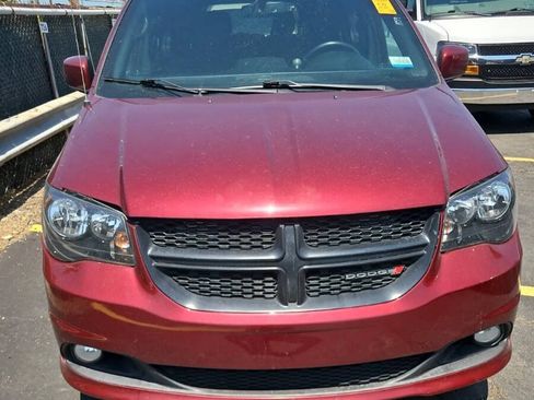 Used 2018 Dodge Grand Caravan SE FWD image 5