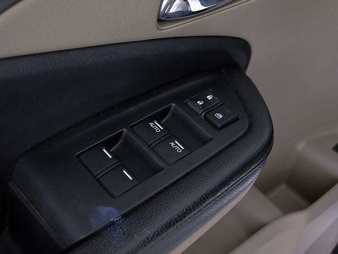 Used 2018 Honda Pilot EX-L image 17