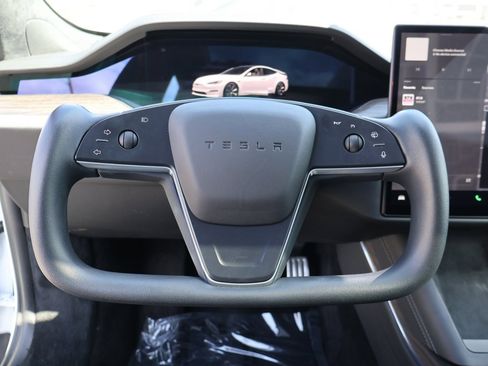 Used 2023 Tesla Model S Standard Range image 42