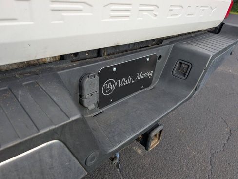 Used 2018 Ford F250 XL w/ Power Equipment Group AWD/4WD image 32